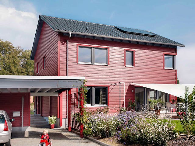 E 20-148.6 - Haus in rot – Außenansicht von SchwörerHaus